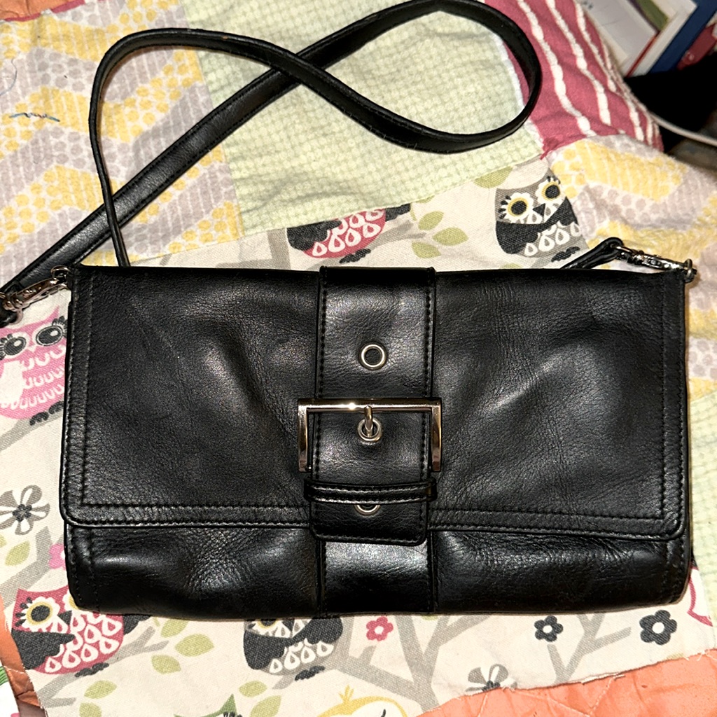 Rolf’s Vintage Slim Black Leather Clutch With Detachable Strap (C)